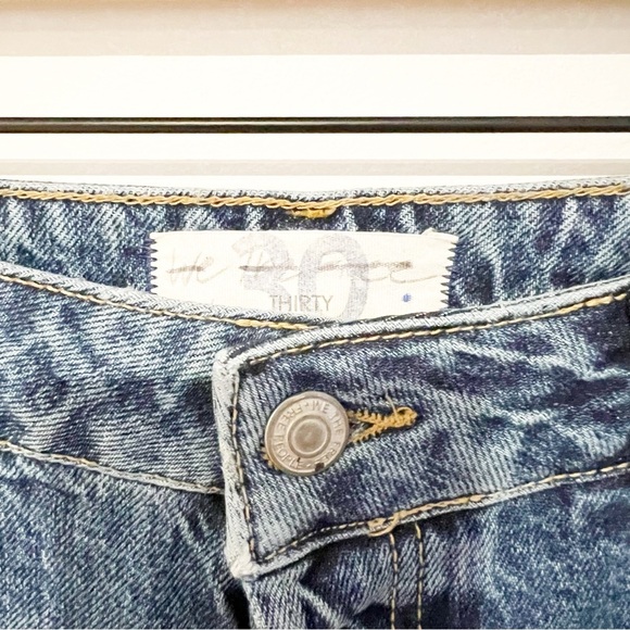 Free People Stella Kick Flare Cropped Raw Hem High Rise Button Fly Jeans Size 30 - Picture 11 of 11